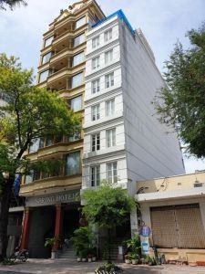 Cho thuê Tòa nhà mặt tiền #42 Lê Thánh Tôn