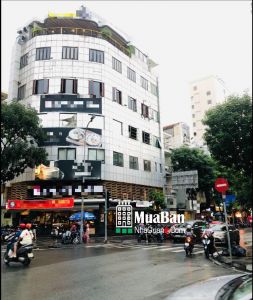 Mặt tiền đường Lý Tự Trọng, phường Bến Thành, quận 1