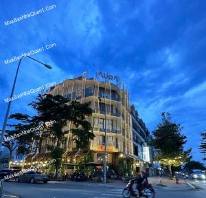 NHÀ GÓC 2 MẶT TIỀN ĐƯỜNG D4, KDC HIM LAM, QUẬN 7