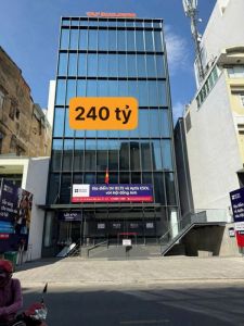 Bán tòa nhà 20-22-24 Huỳnh Mẫn Đạt, P.1, Quận 5