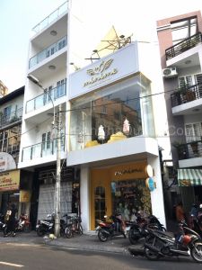Bán Cặp Đôi nhà Mặt tiền Lê Thị Riêng Bến Thành Quận 1