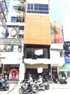 Cho Thuê nhà NC đường Nguyễn Trãi, P.BT Q.1