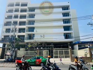 Cho thuê nguyên Toà 120a-122a huỳnh tấn phát  Quận 7